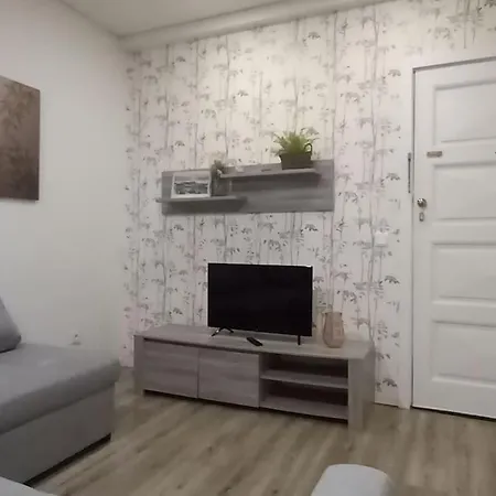 Отель Bonjardim In Center